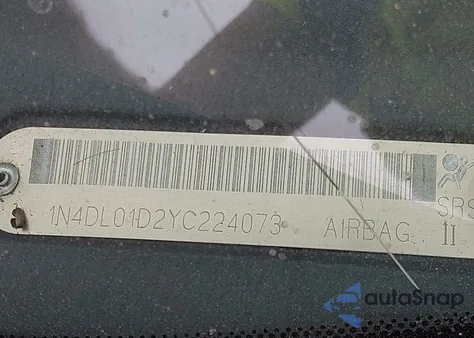 2000 Nissan Altima Gle/Gxe/Se/Xe z USA, uszkodzony, nr VIN 1N4DL01D2YC224073